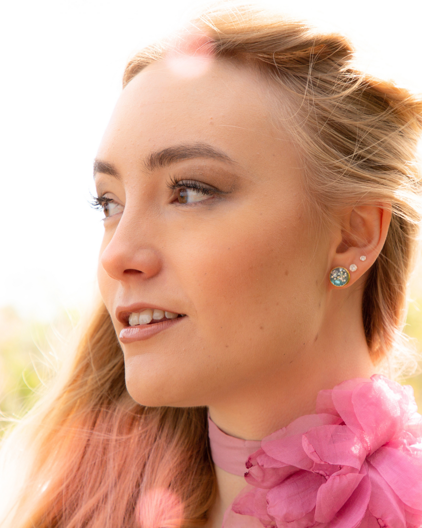 HOST A RESIN STUD WORKSHOP